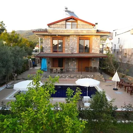 فيلة Tuzlu Sistem Havuzlu Luks