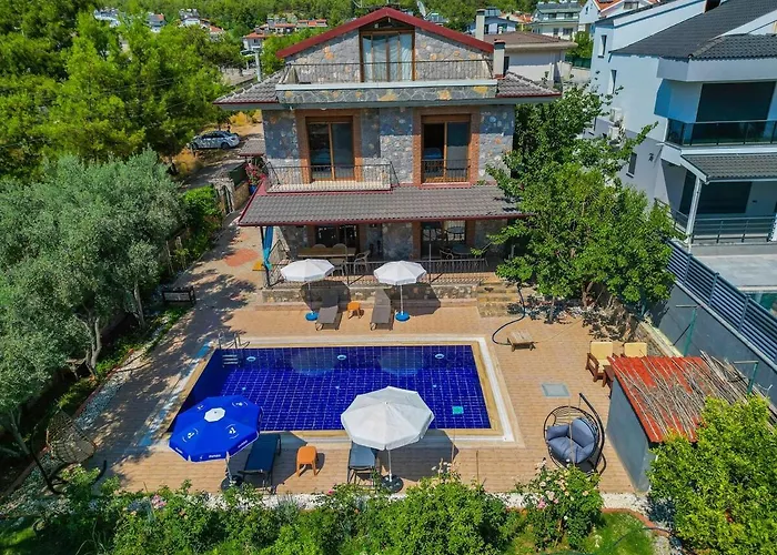 Tuzlu Sistem Havuzlu Luks *