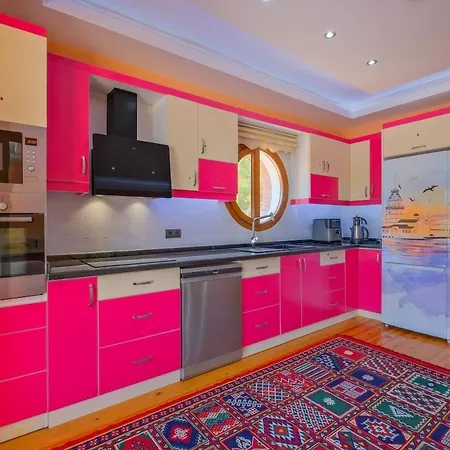 Tuzlu Sistem Havuzlu Luks Fethiye