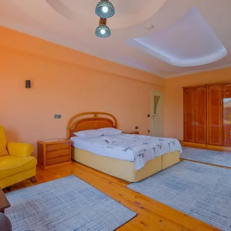 Tuzlu Sistem Havuzlu Luks Villa *