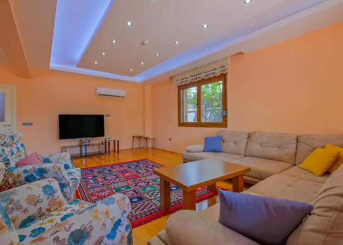 Vilă Tuzlu Sistem Havuzlu Luks *