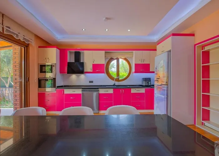 Βίλα Tuzlu Sistem Havuzlu Luks *